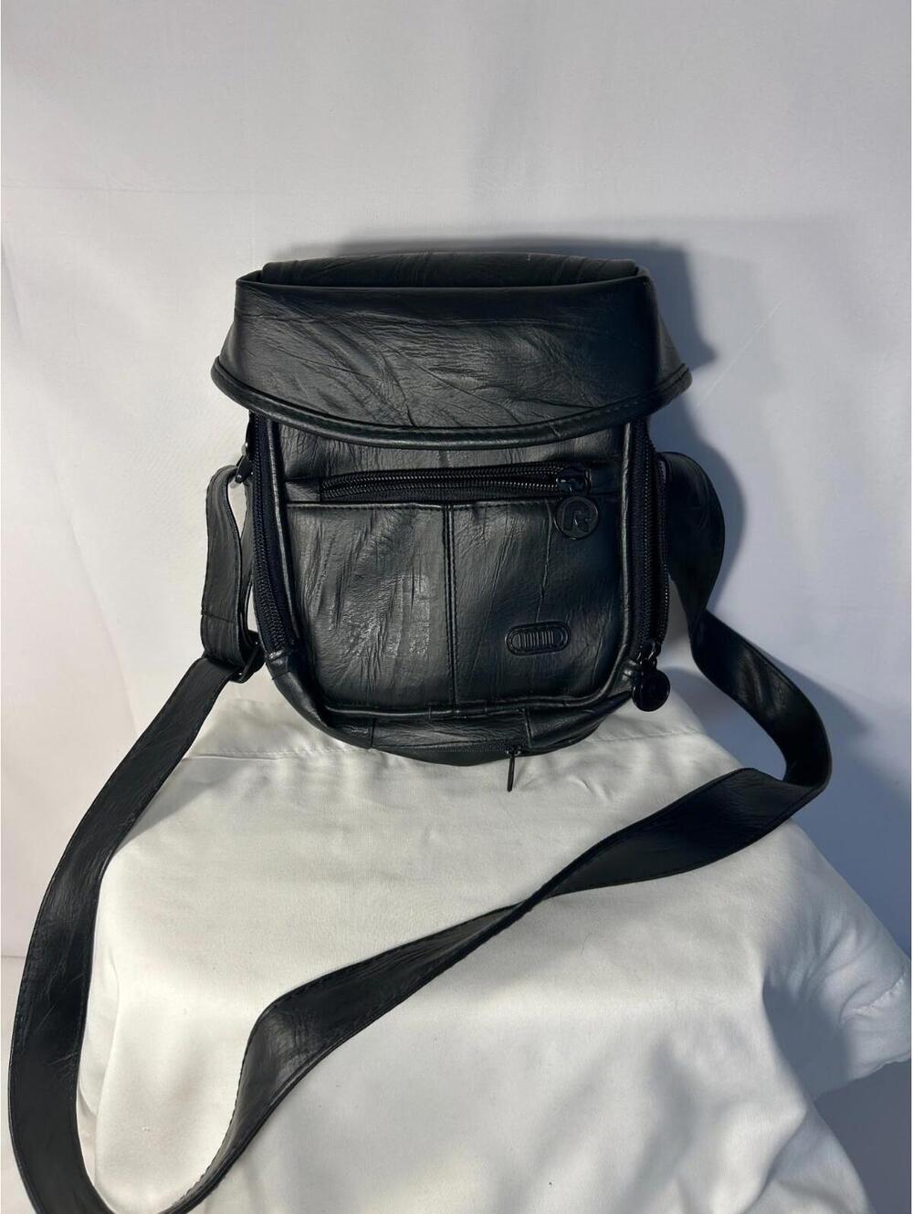 Laredo Multipocket Camera Bag DSLR Compact Travel Photography Bag Black